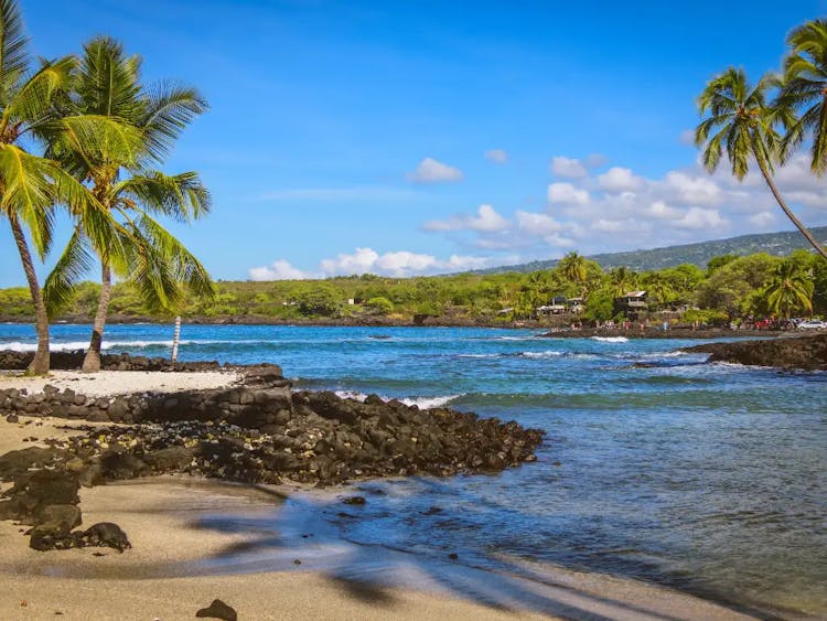 Flights to Hawaii Under $200 Roundtrip from California